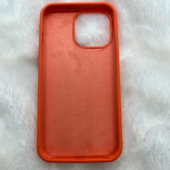 iPhone case 13 pro Max - Picture 2 of 2